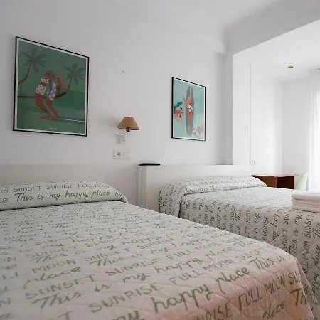 Pension Angelines, Sneuu Hostel Santander-3